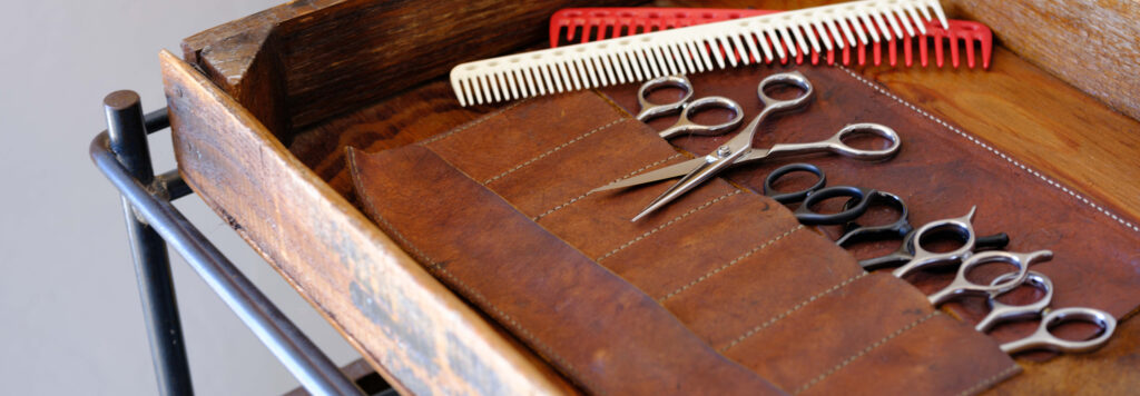 美容師のハサミ